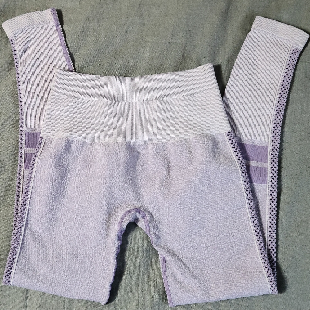 NUX Purple Lavender High Waisted Compression Legging Perforated Sides Size Small